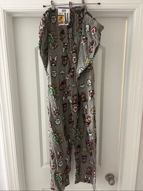 Nintendo Super Mario 3 Gray Pixel-Print Men's Sleep Pants